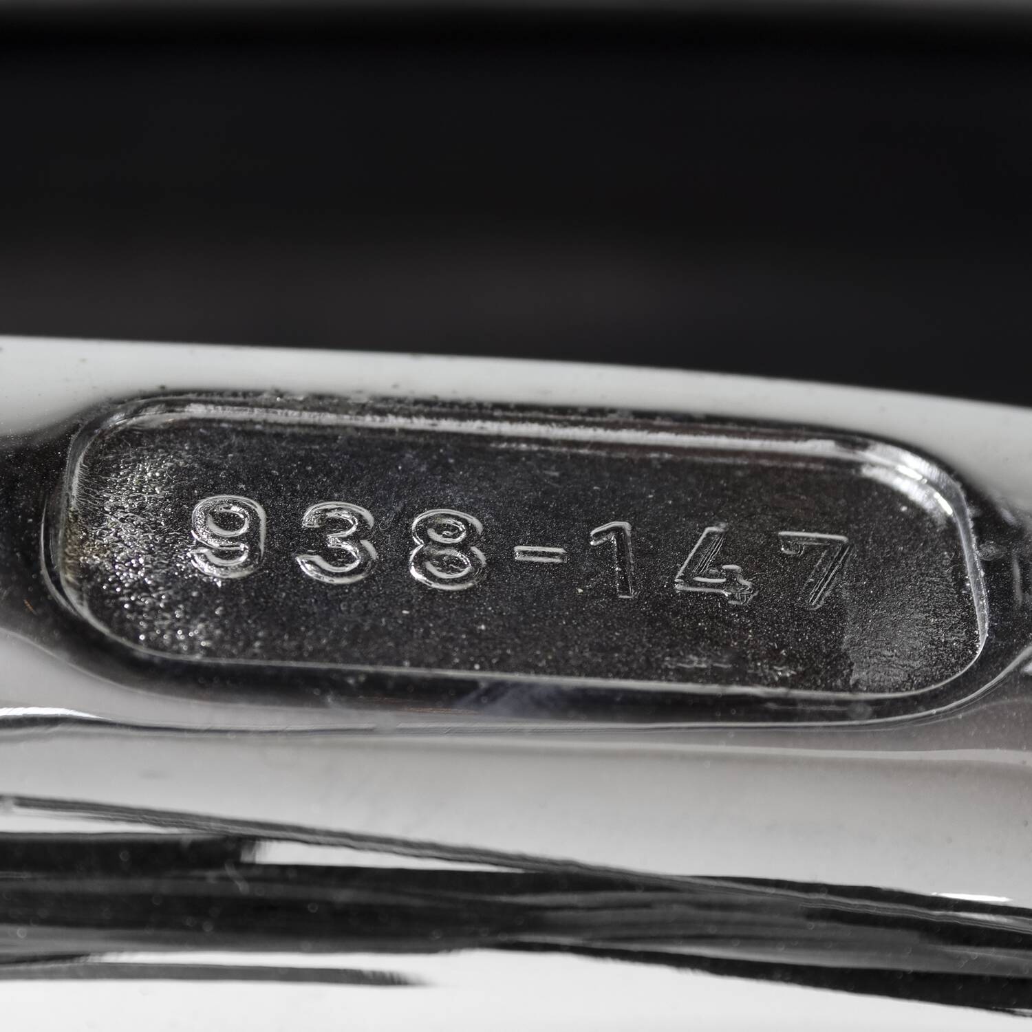 Set of 6 Eames Aluminium Group Vitra chairs model EA 104/105/108