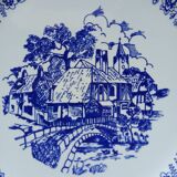 Assiette vintage bleue et blanche porcelaine Royal Manufacture BOCH Belgique. Pièce rare 1950. Décor de présentation de dessert Assiette