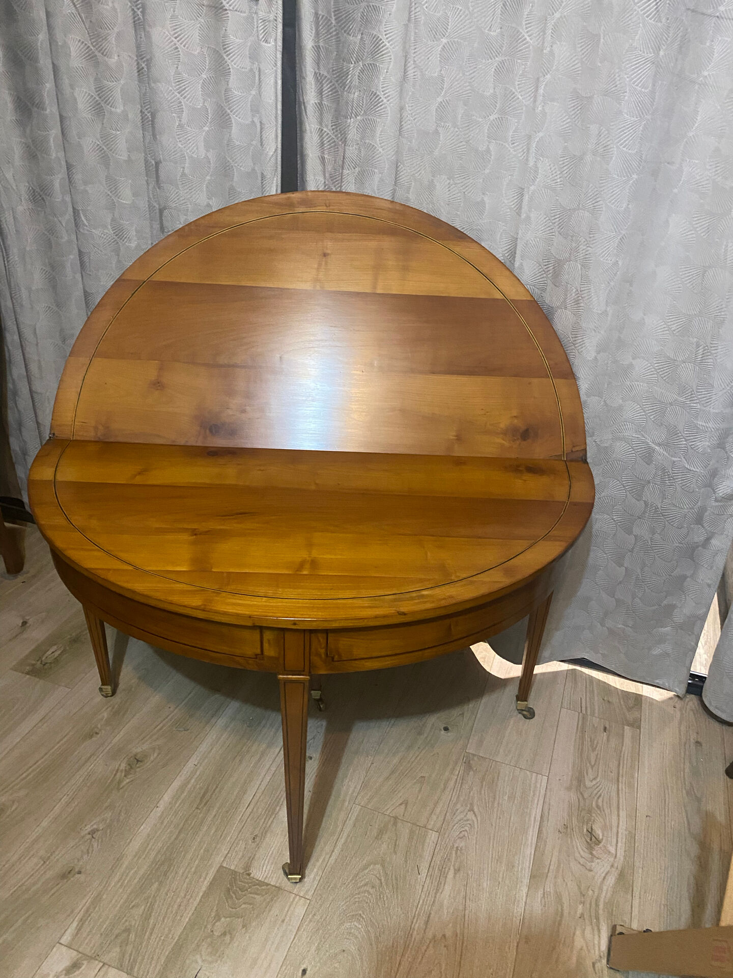 Half-moon table