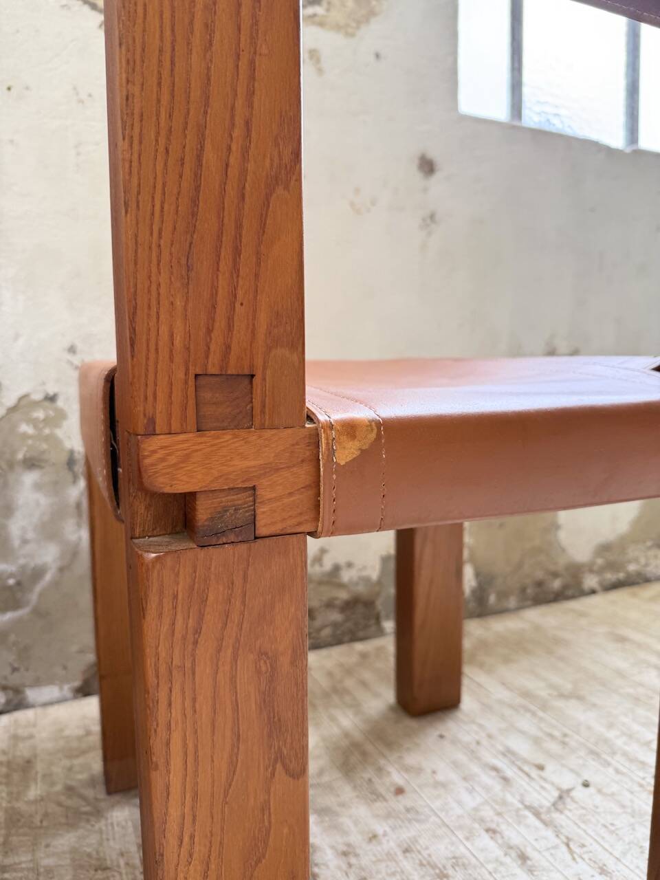 Paire de chaises Pierre Chapo S11