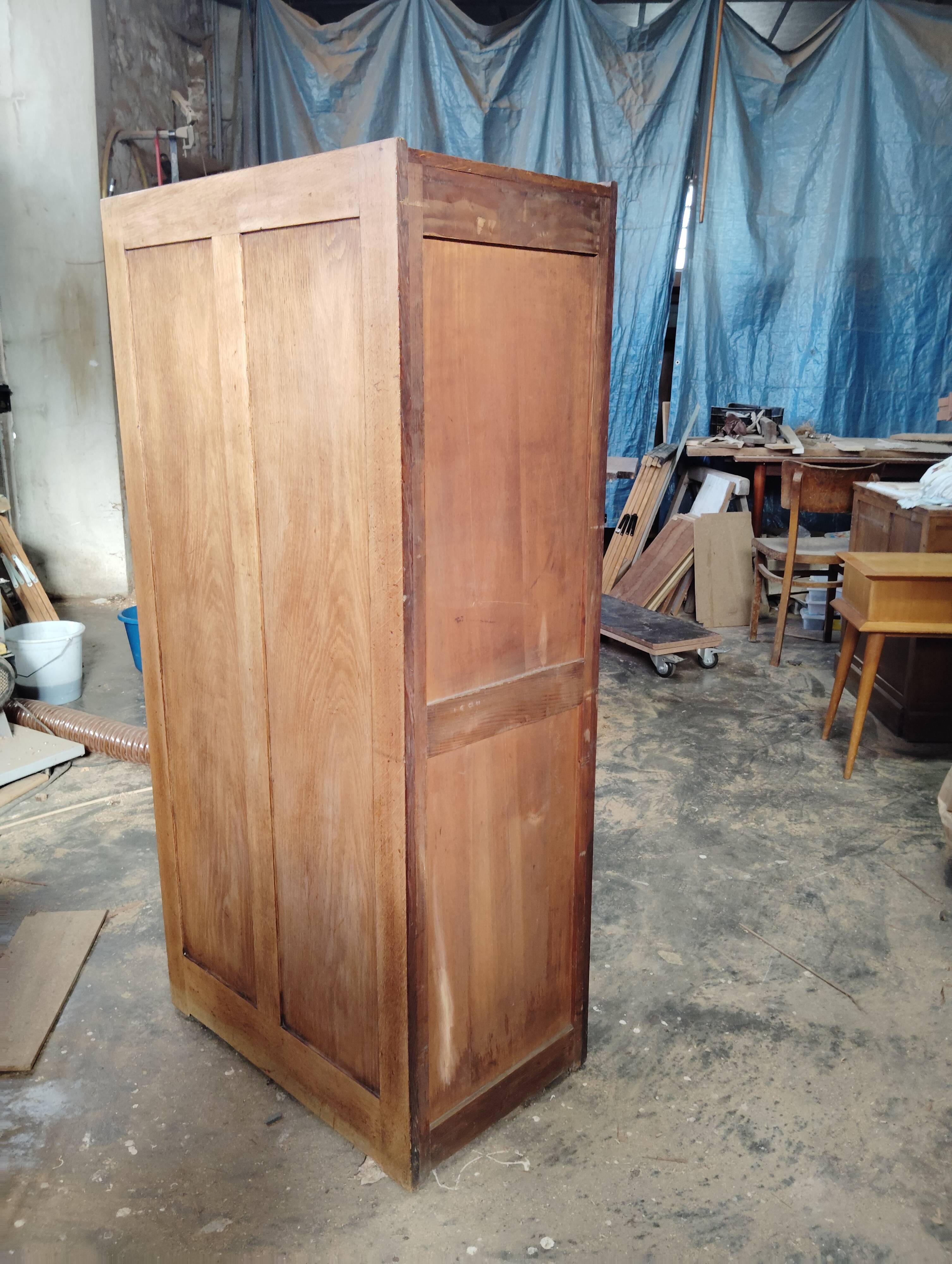 Filing cabinet - Storage furniture