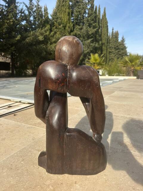 Wooden statue "the thinker"