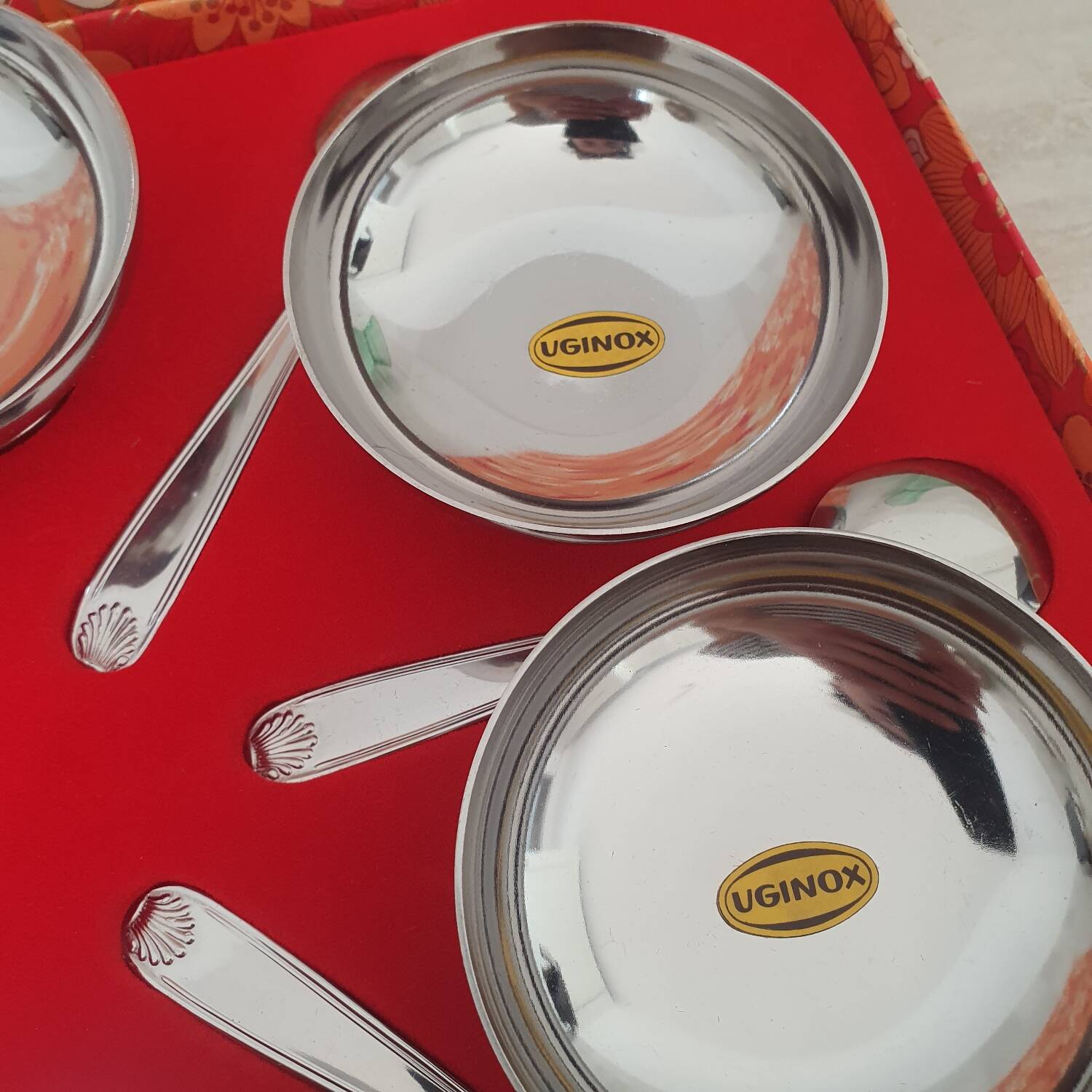 Set of 6 stainless steel 18/10 Uginox bowls