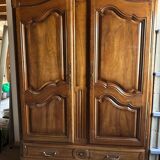 Armoire noyer cintrée