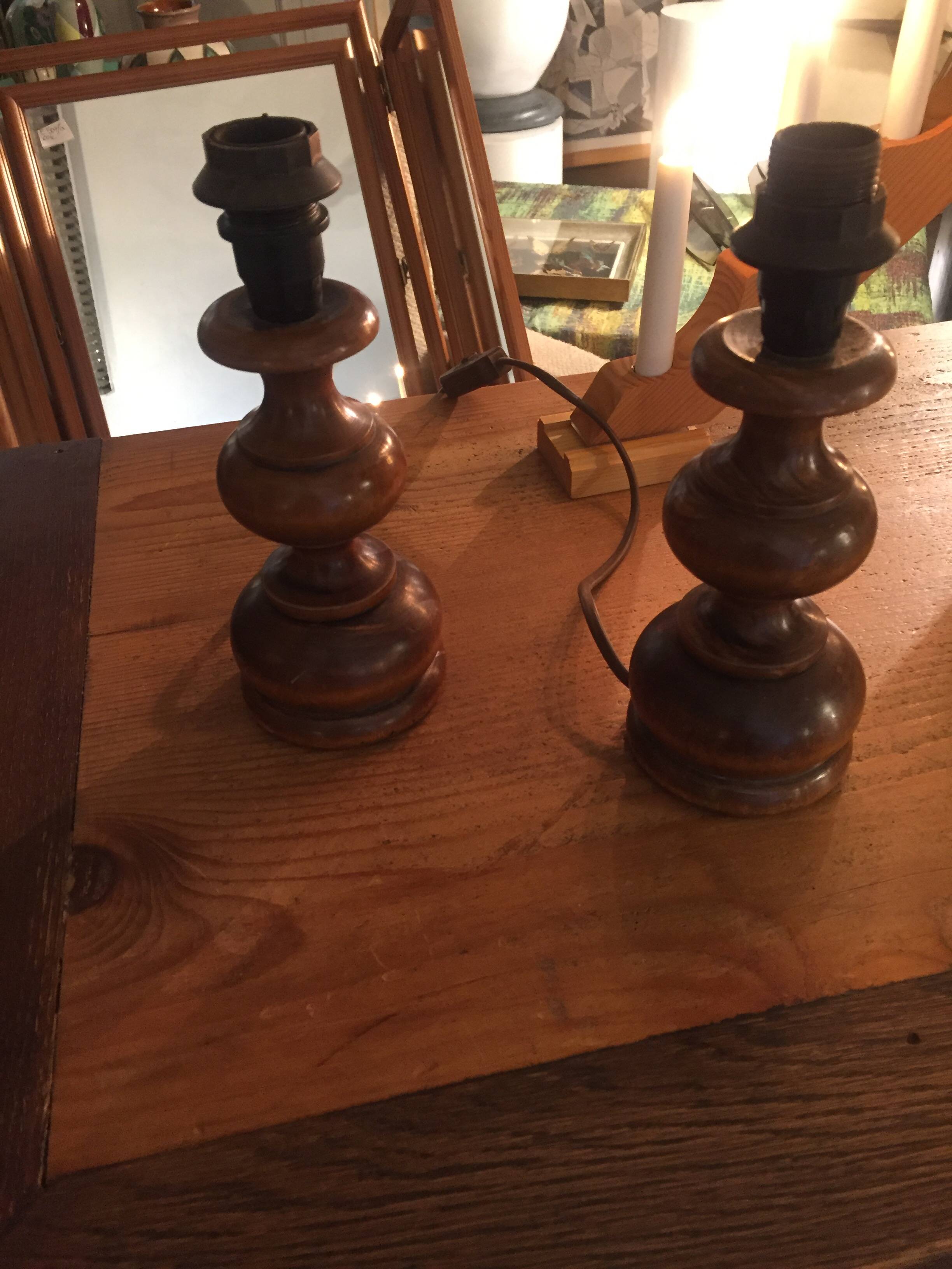 Pair of lamp bases