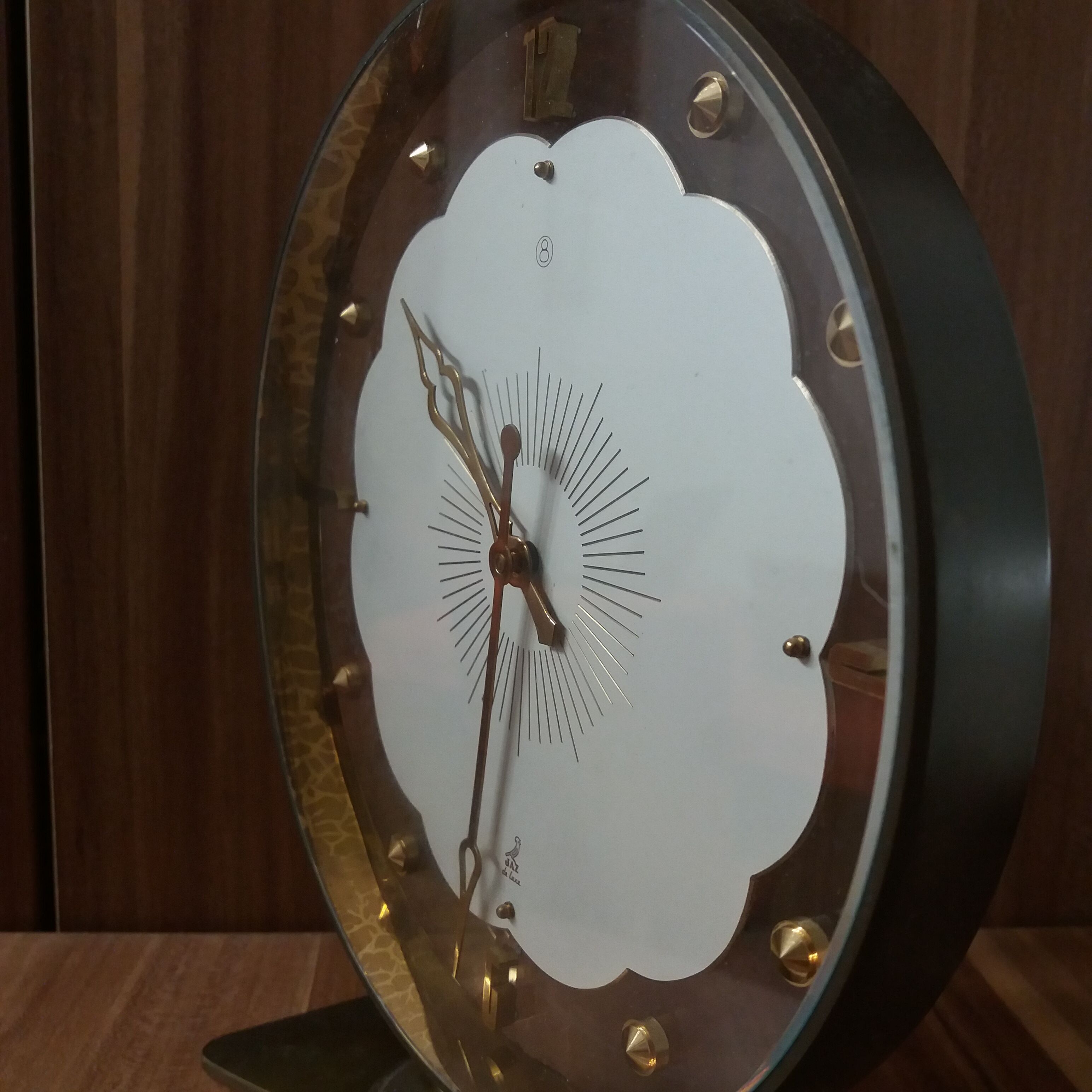 Jaz table clock