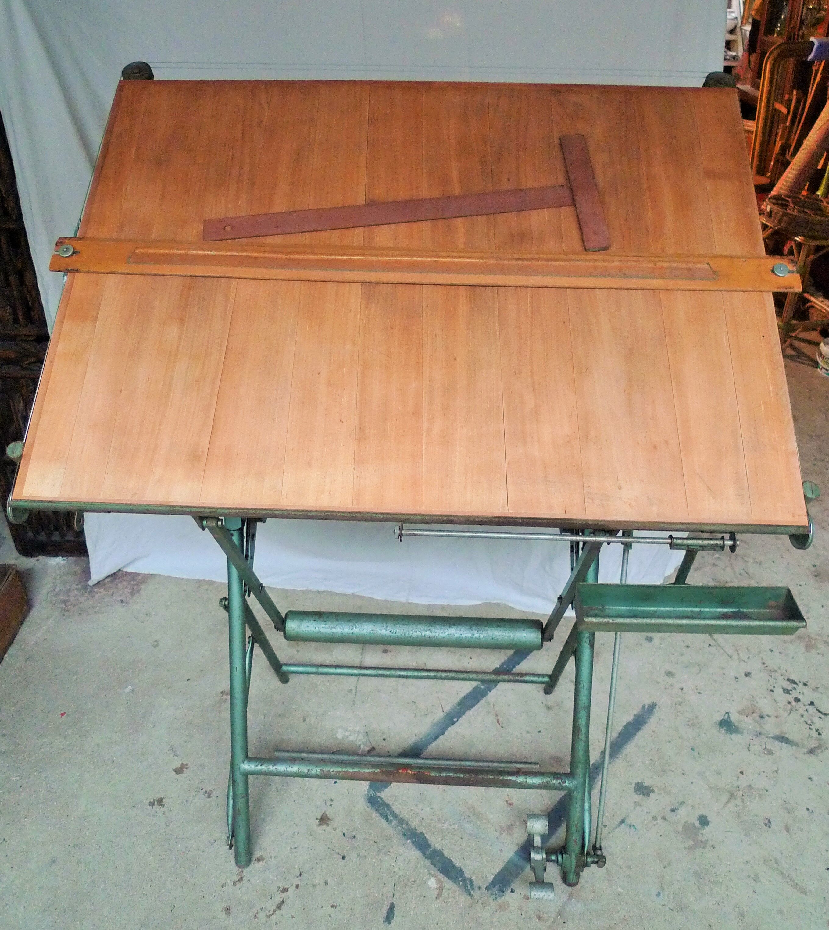 Illustration table architect Sauterau