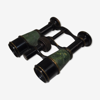 Theatre binoculars