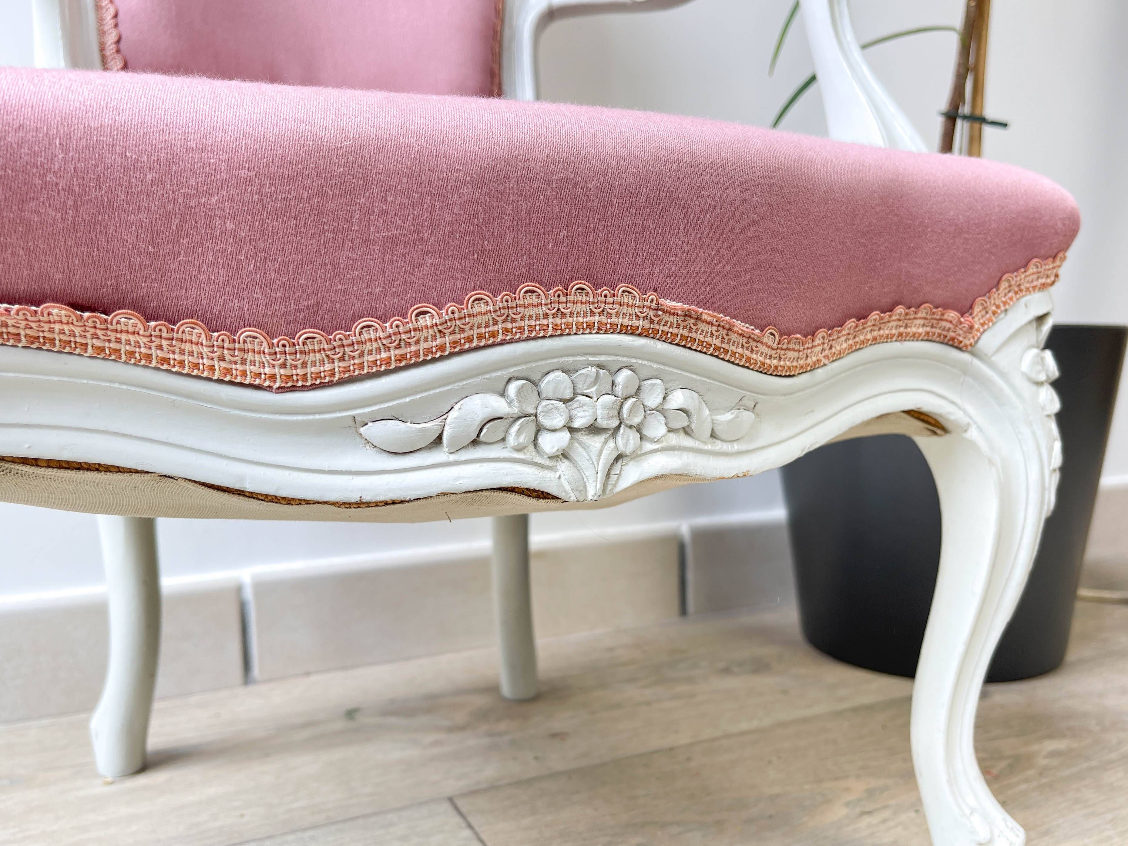 Pink Louis XV style convertible armchair in weathered wood for children