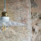 Suspension in white lace opaline, sky blue cable.