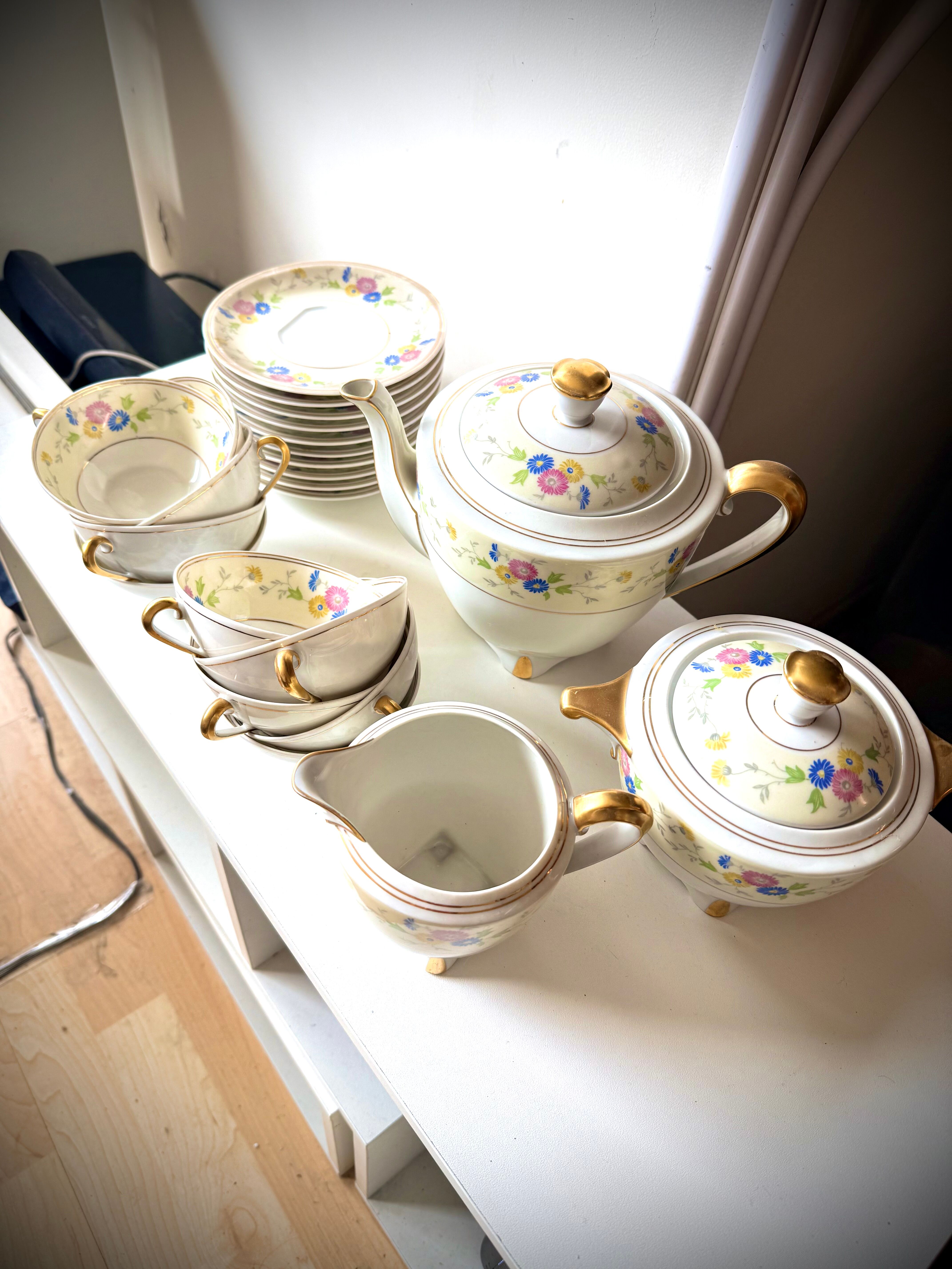 19th-century porcelain coffee/tea service - G. Boyer