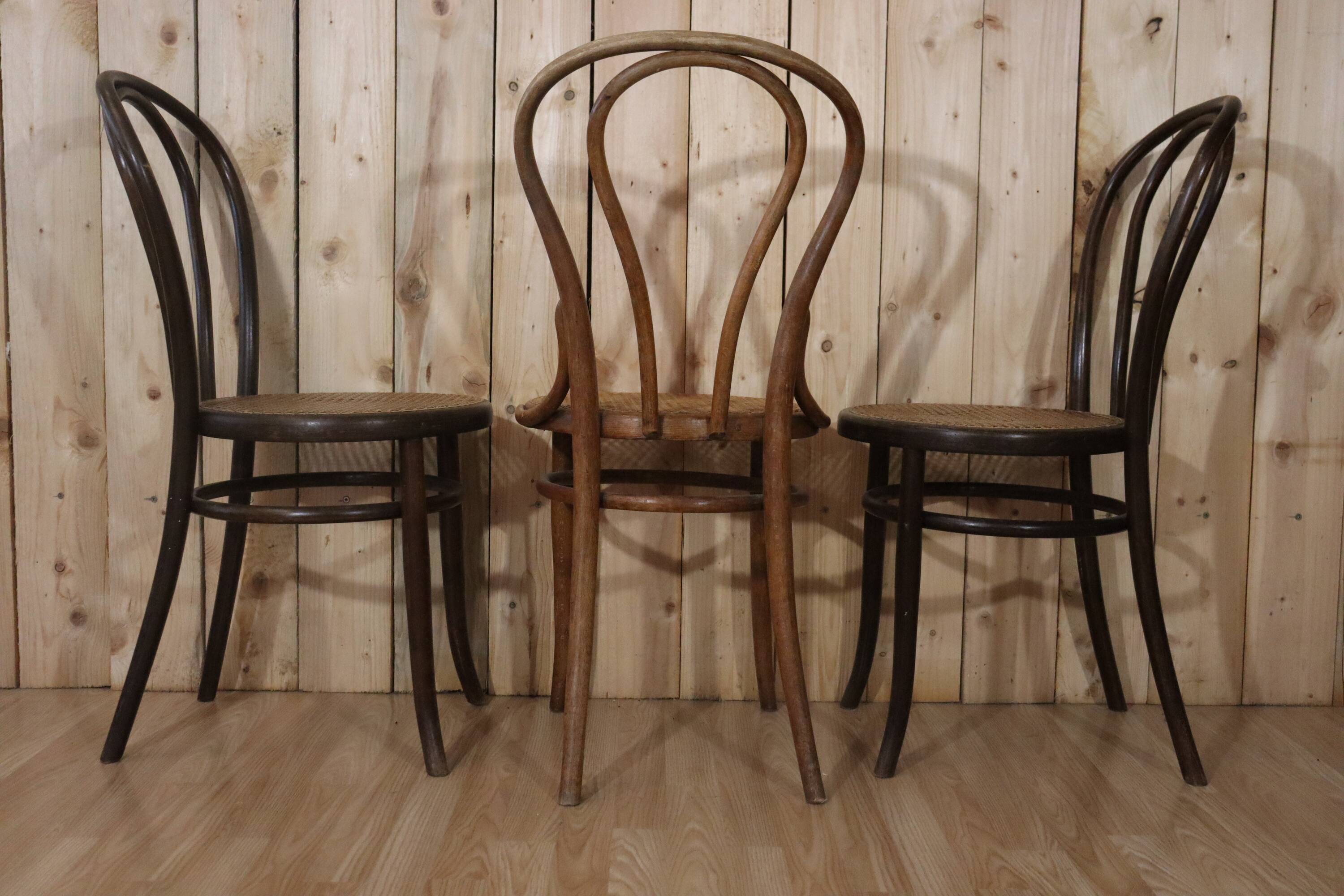 Series 6 bistro chairs model n°18 Thonet style