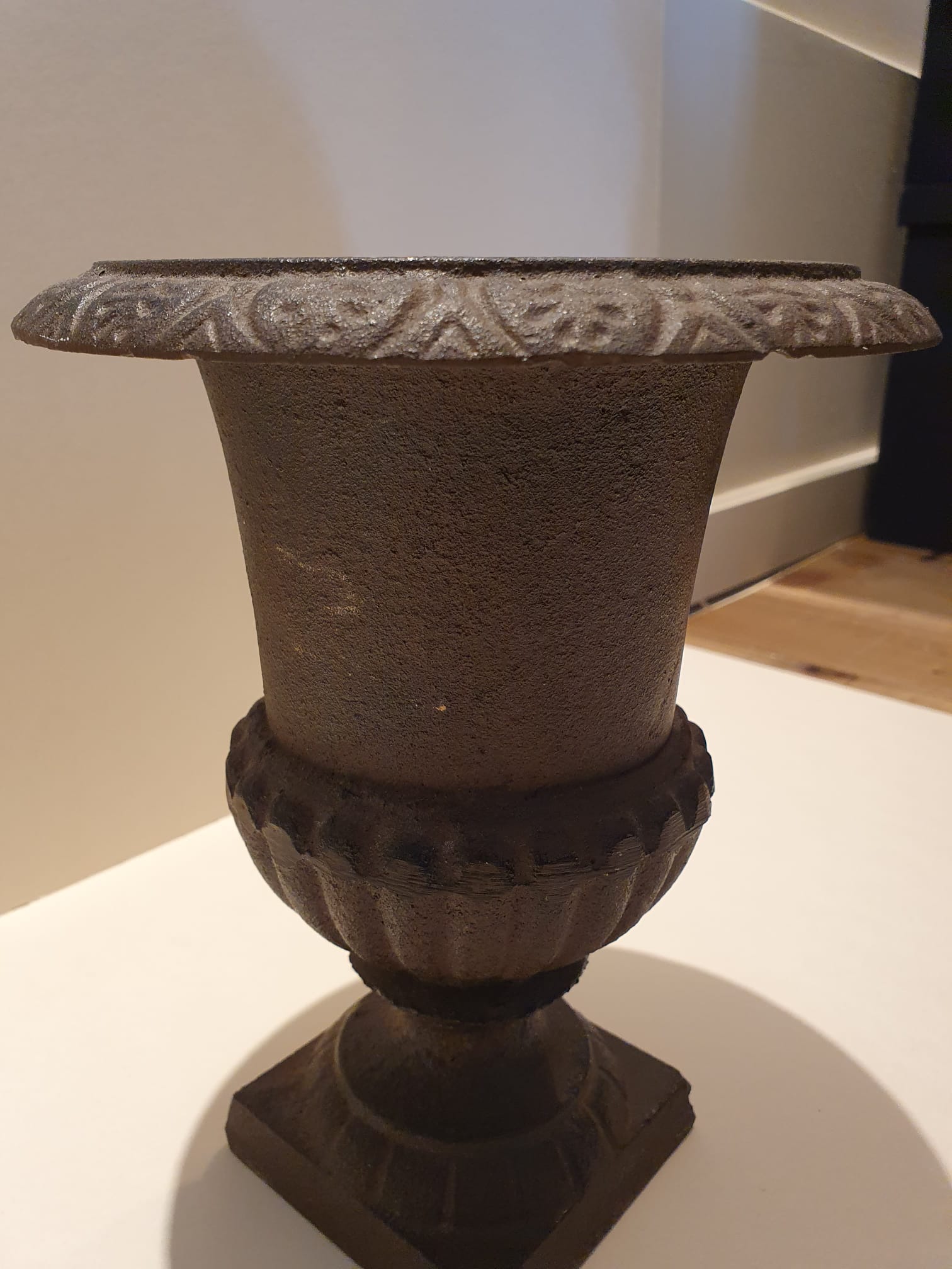 Medici cast iron vase