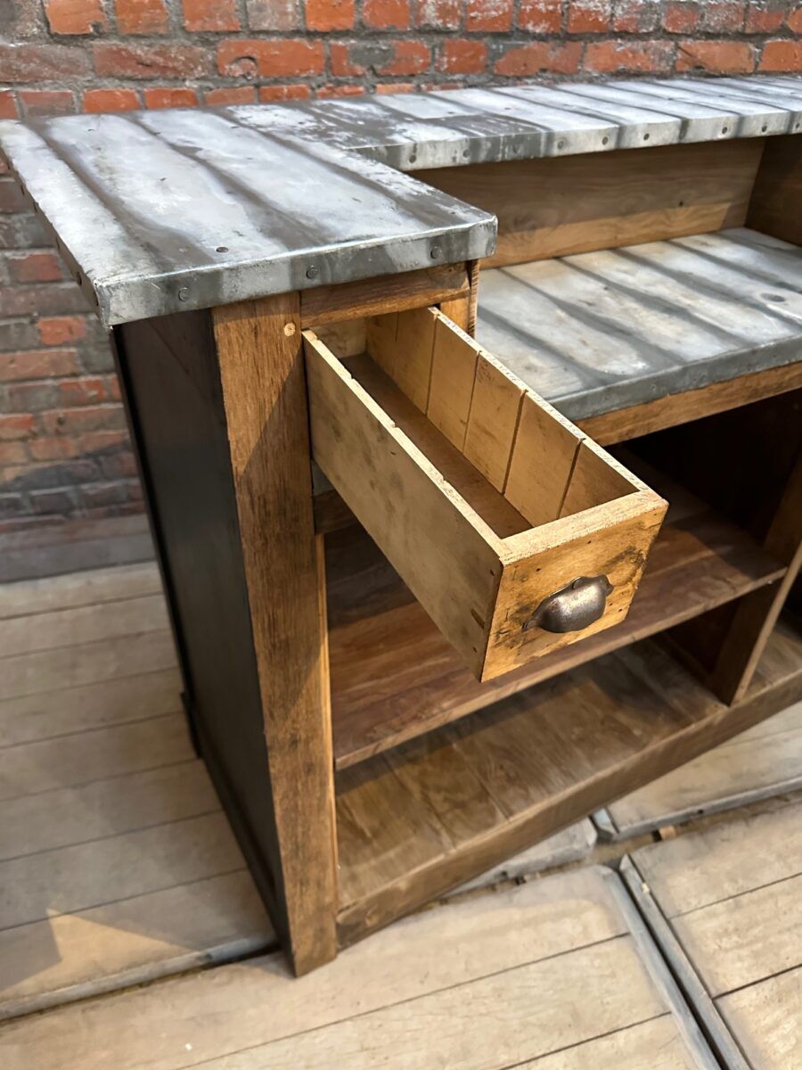 Early 20th century bar counter