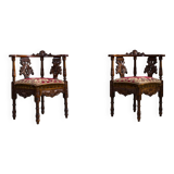 19th century Italian Renaissance style carved walnut corner chairs, set of 2