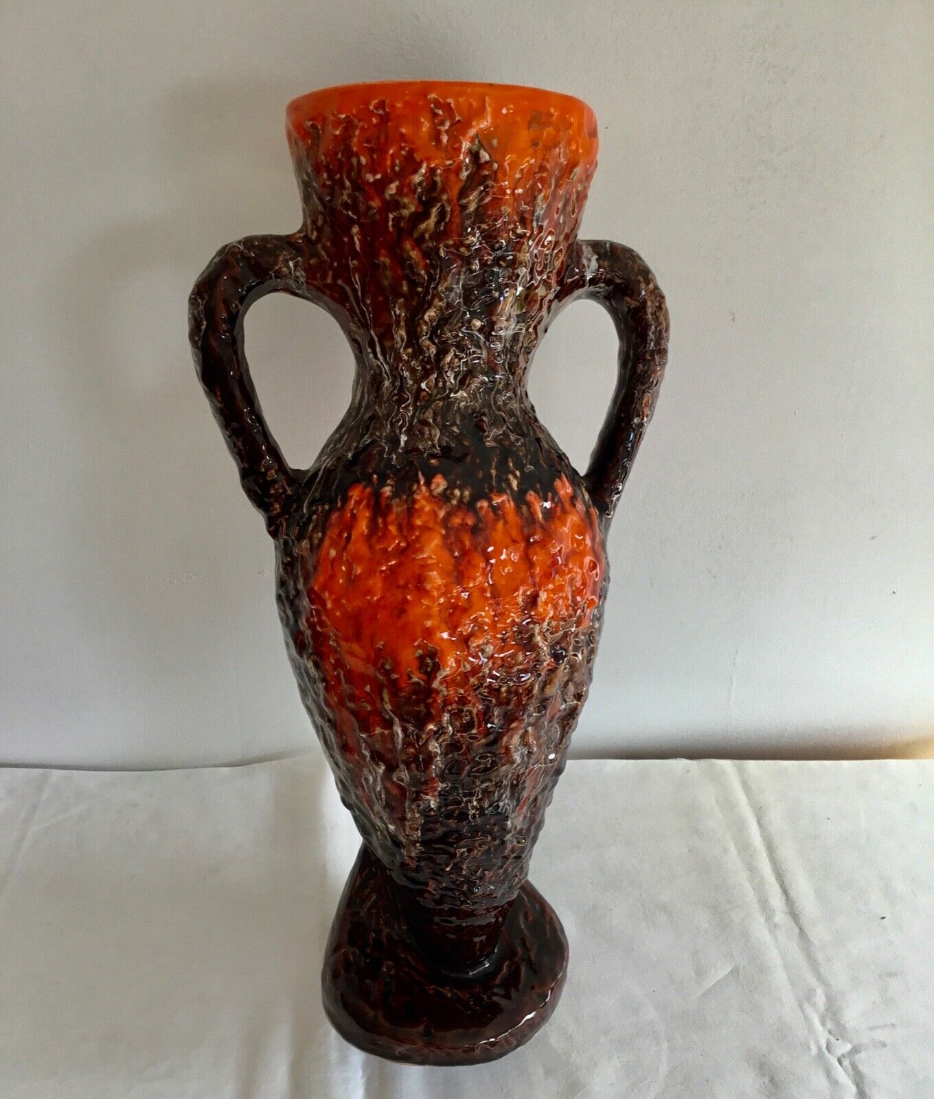 Callauris vintage earthenware amphorae vase