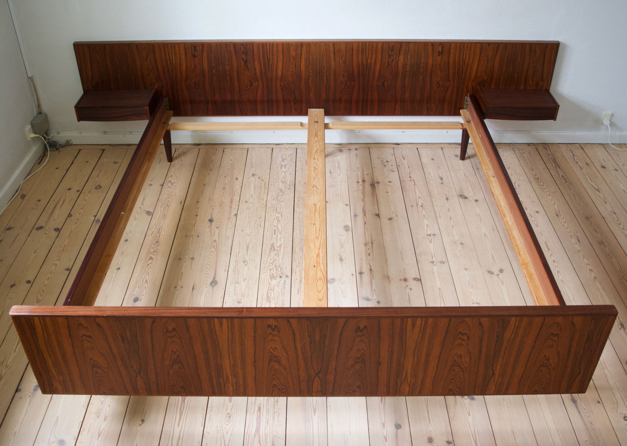 Danish rosewood floating bed from Sannemans Møbelfabrik, 1960s