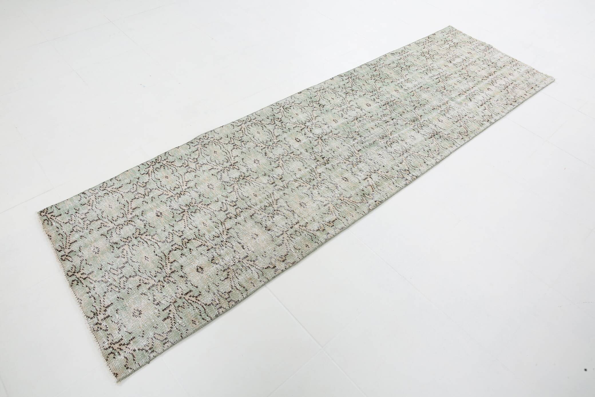 3x9 Shades Of Light Green & Black Vintage Runner Rug, 81x275Cm