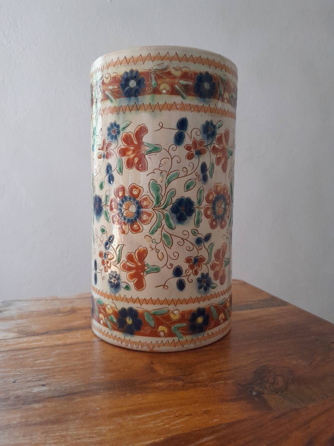 Antique cylindrical vase