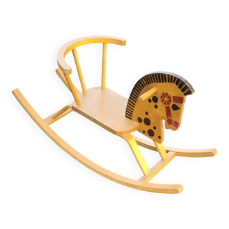 Cheval à bascule en bois vintage