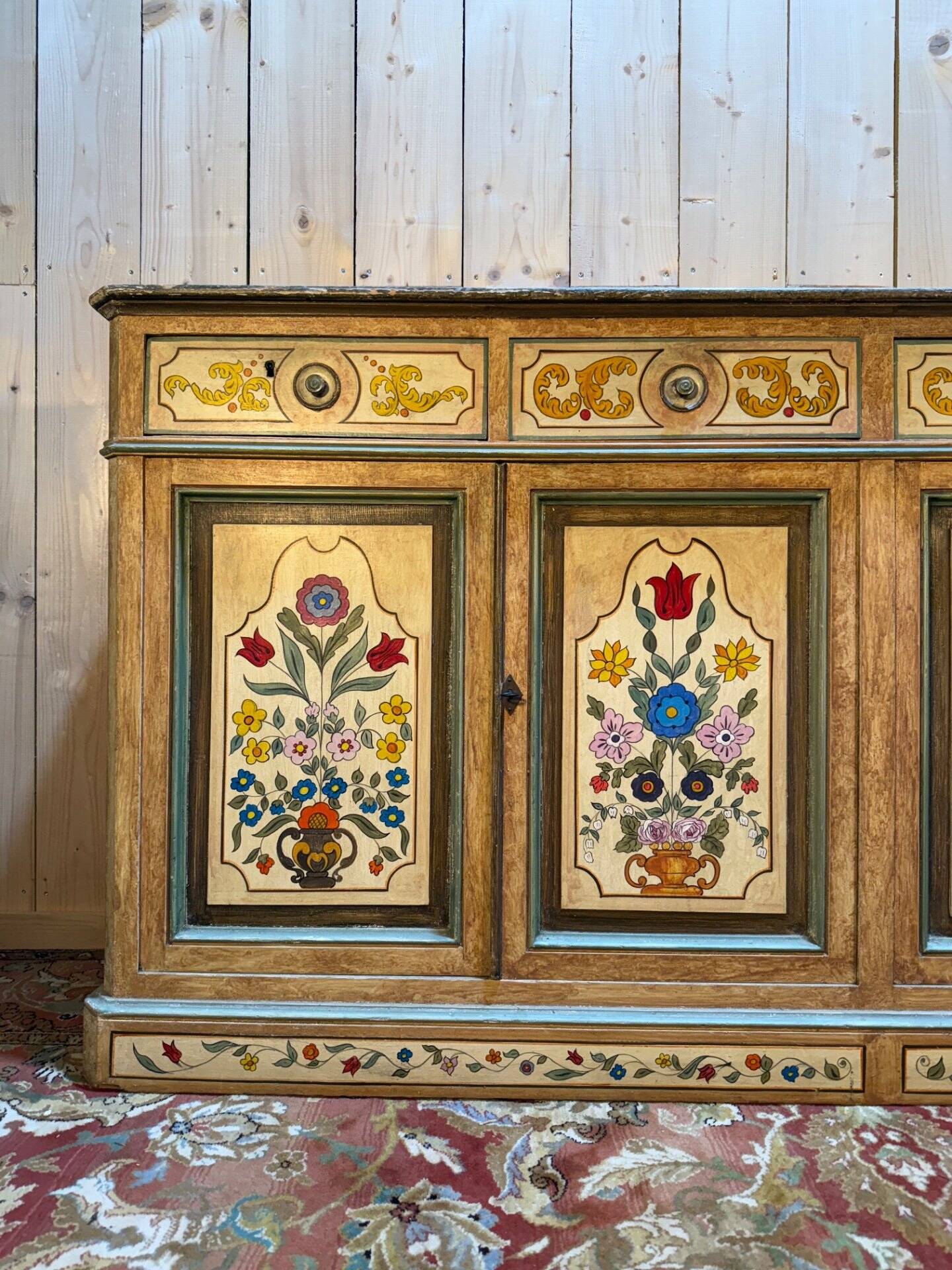 Louis Philippe style sideboard in painted wood and faux marble