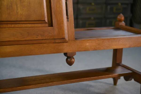 Horloge sur pieds Guillerme et Chambron avec décor faïence par Danikowski 1950’s