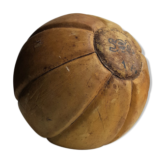 Ballon médecine ball vintage en cuir
