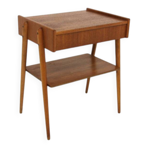 Table de chevet scandinave