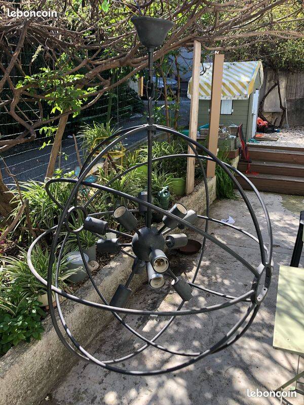 Sputnik signature metal chandelier