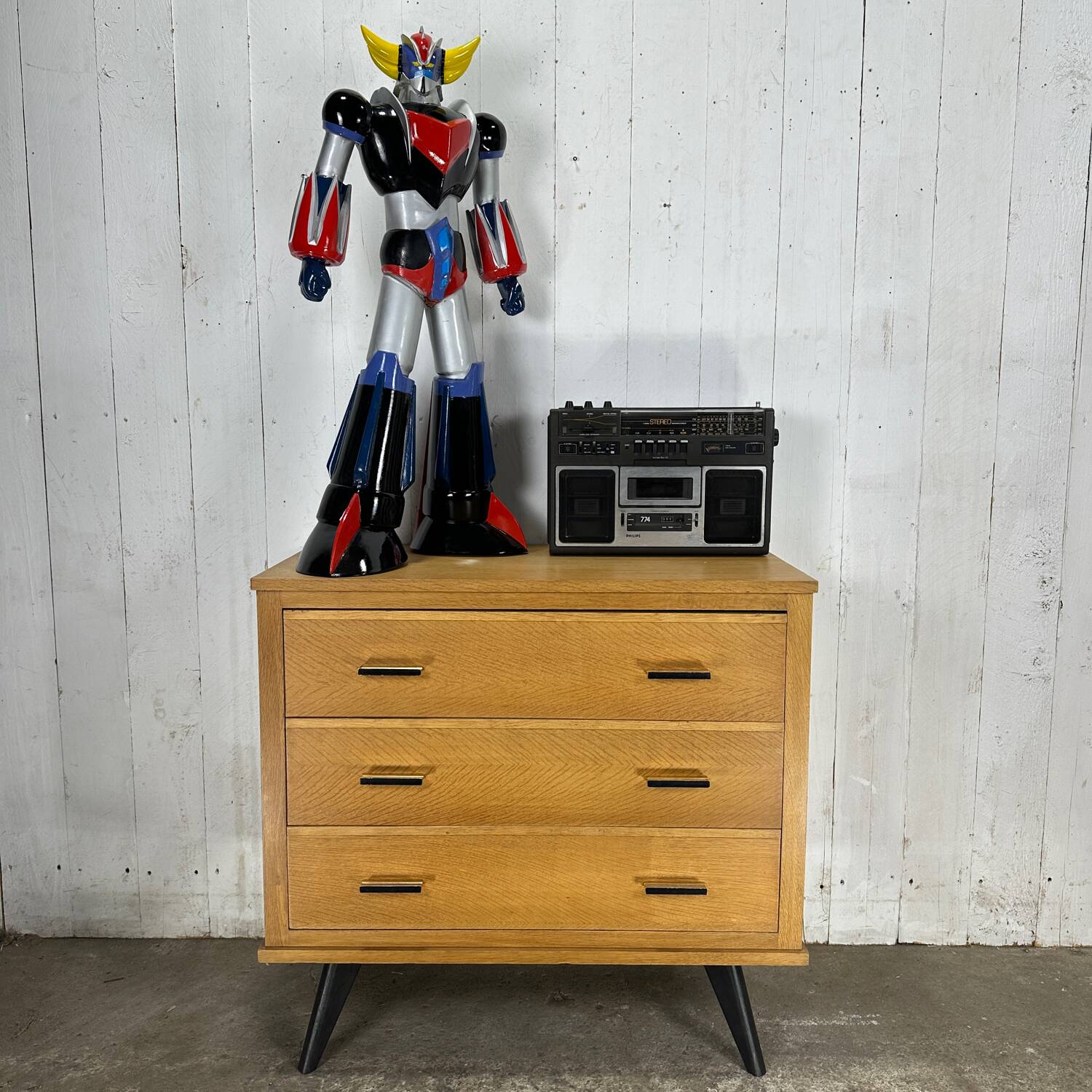 Vintage chest of drawers