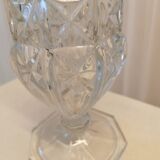 Vase en verre taillé