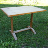 Guinguette table
