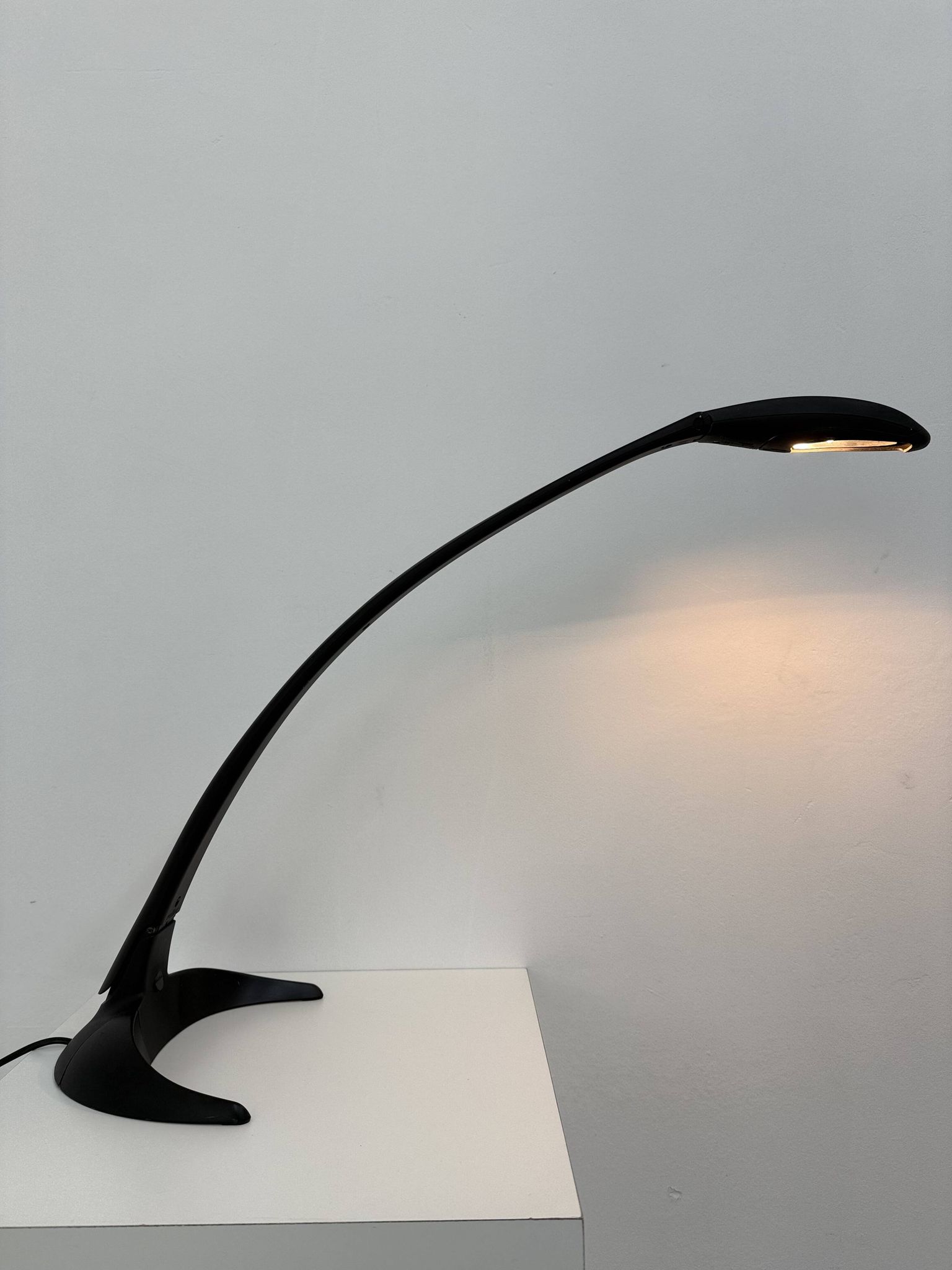 Post modern minimalist Unilux table lamp 1980s France