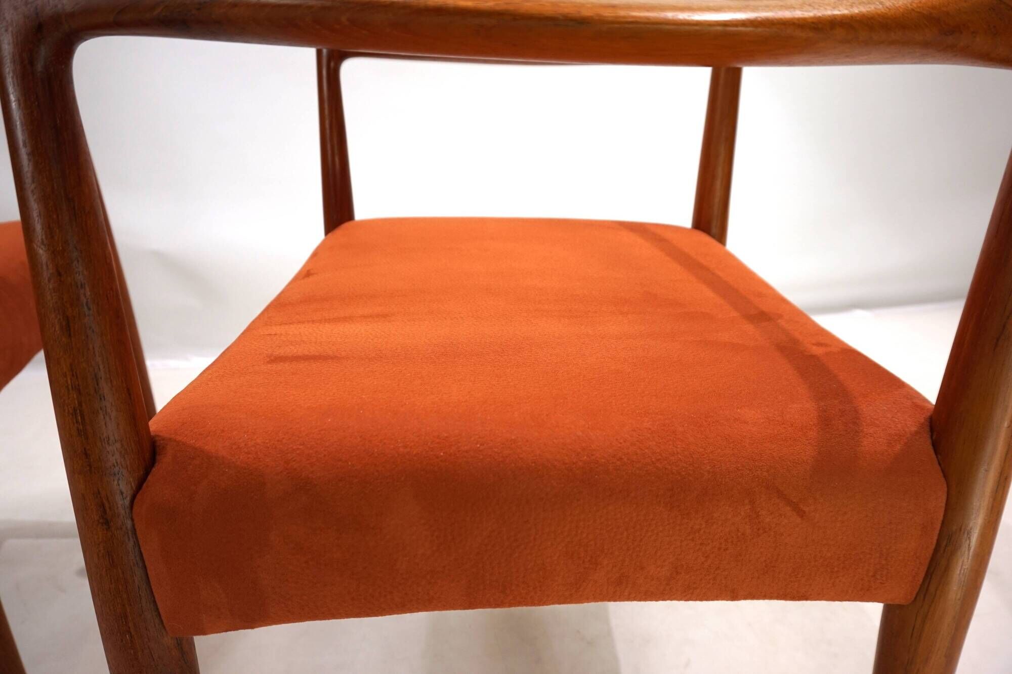 Set of 2 Gustav Bahus Bambi teak chairs by Rolf Rastad & Adolf Relling, 196