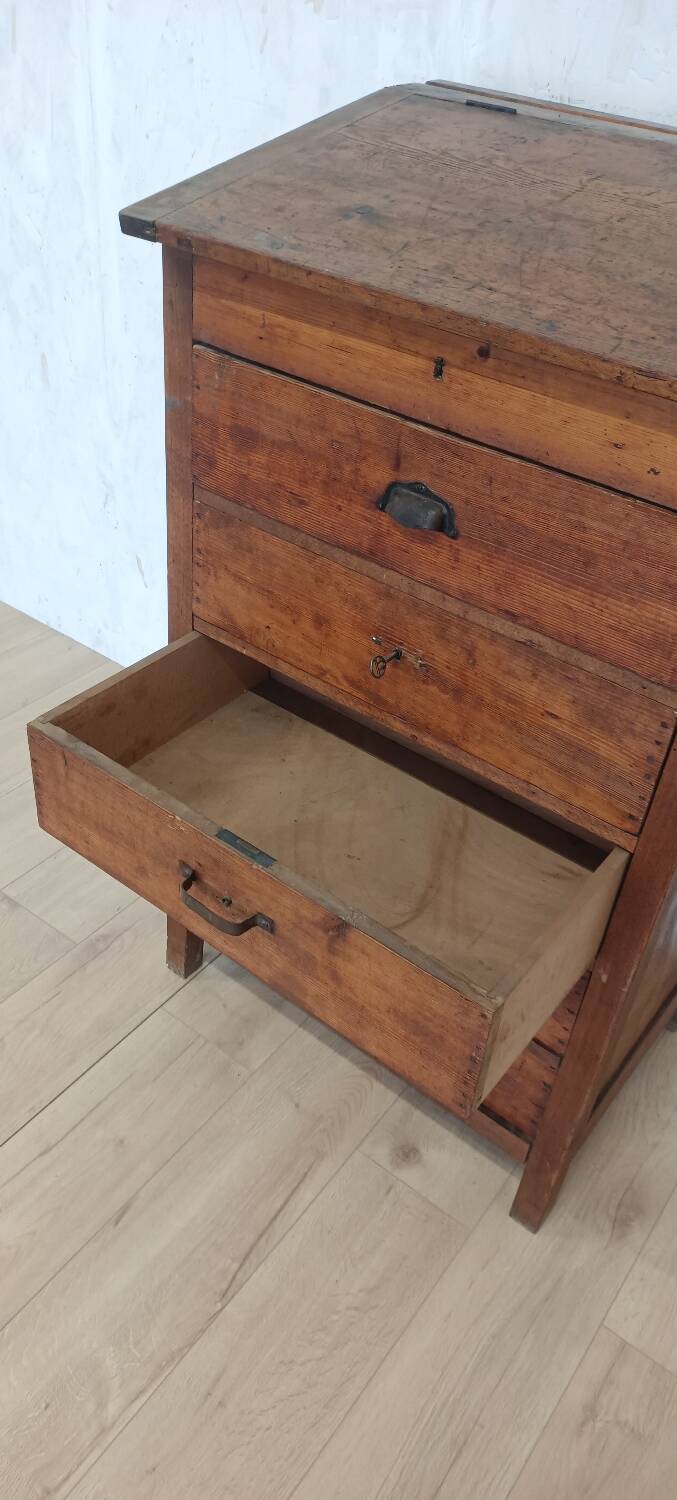 Printer's workshop furniture