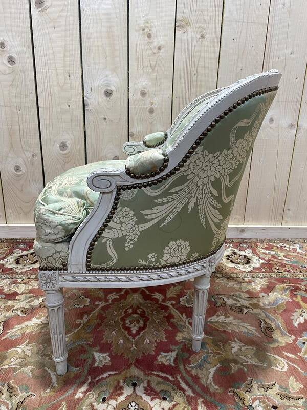 Petite bergère d’enfant de style Louis XVI