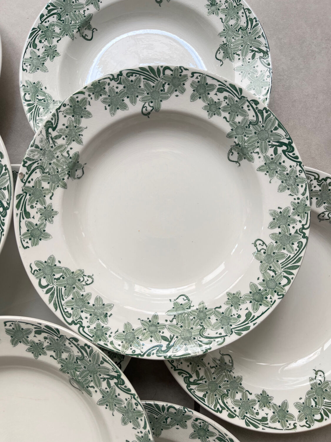 Set of 10 "Prunelle" plates Boch La Louvière