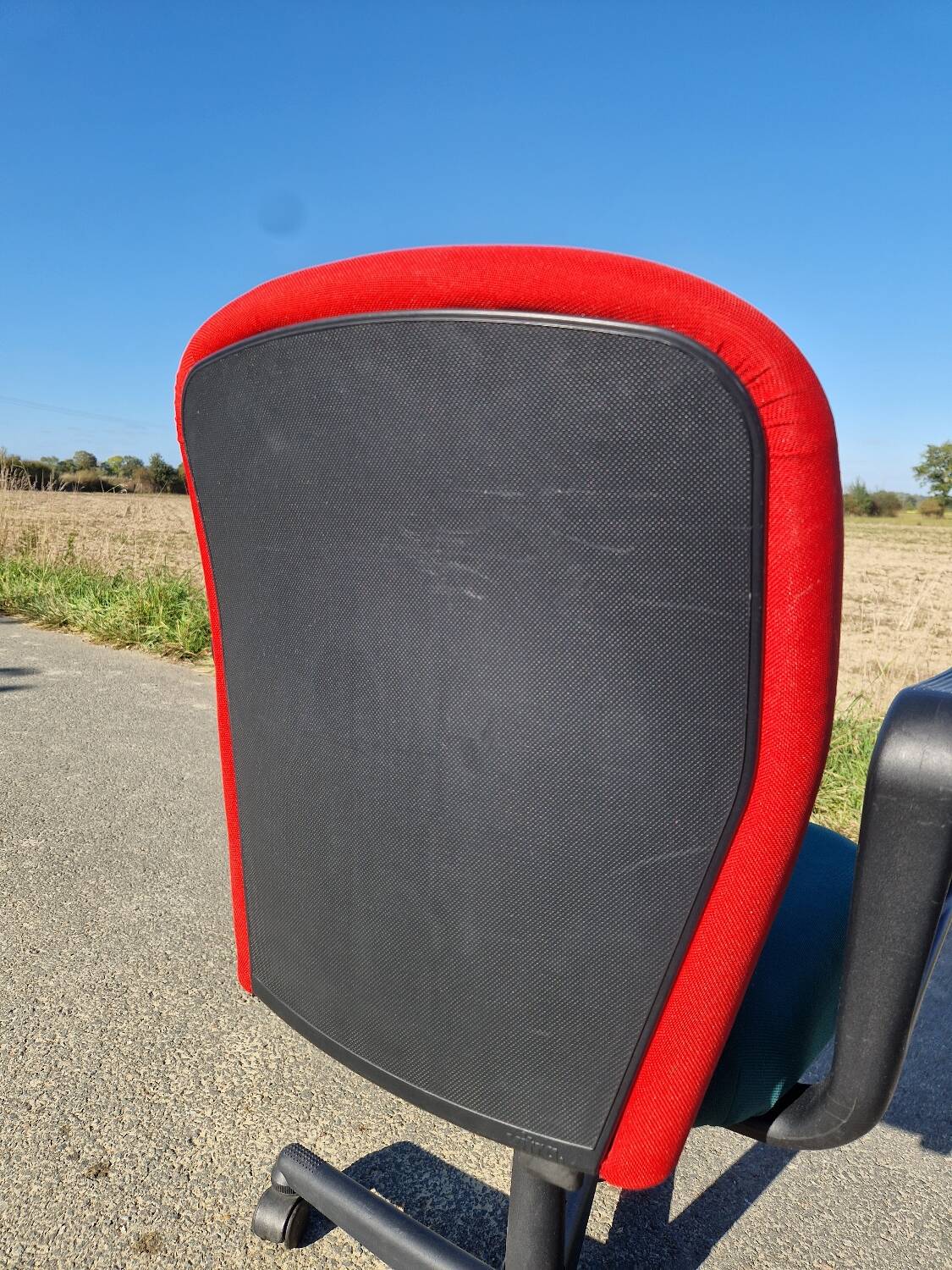 Set of 2 ergonomic office chairs from Vitra