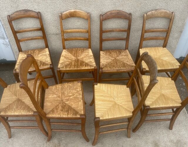 Suite of 8 mulched chairs