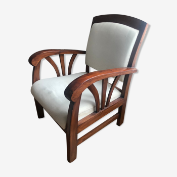 Colonial-style armchairs