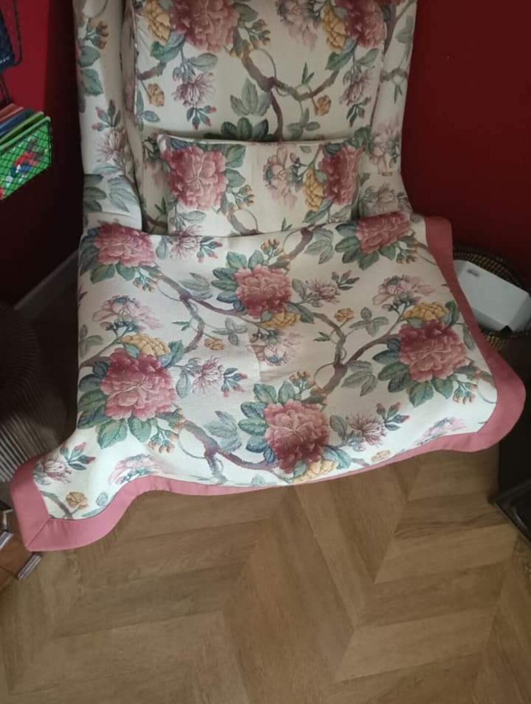 Fauteuil de salon fleuri
