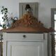 Cabinet pediment