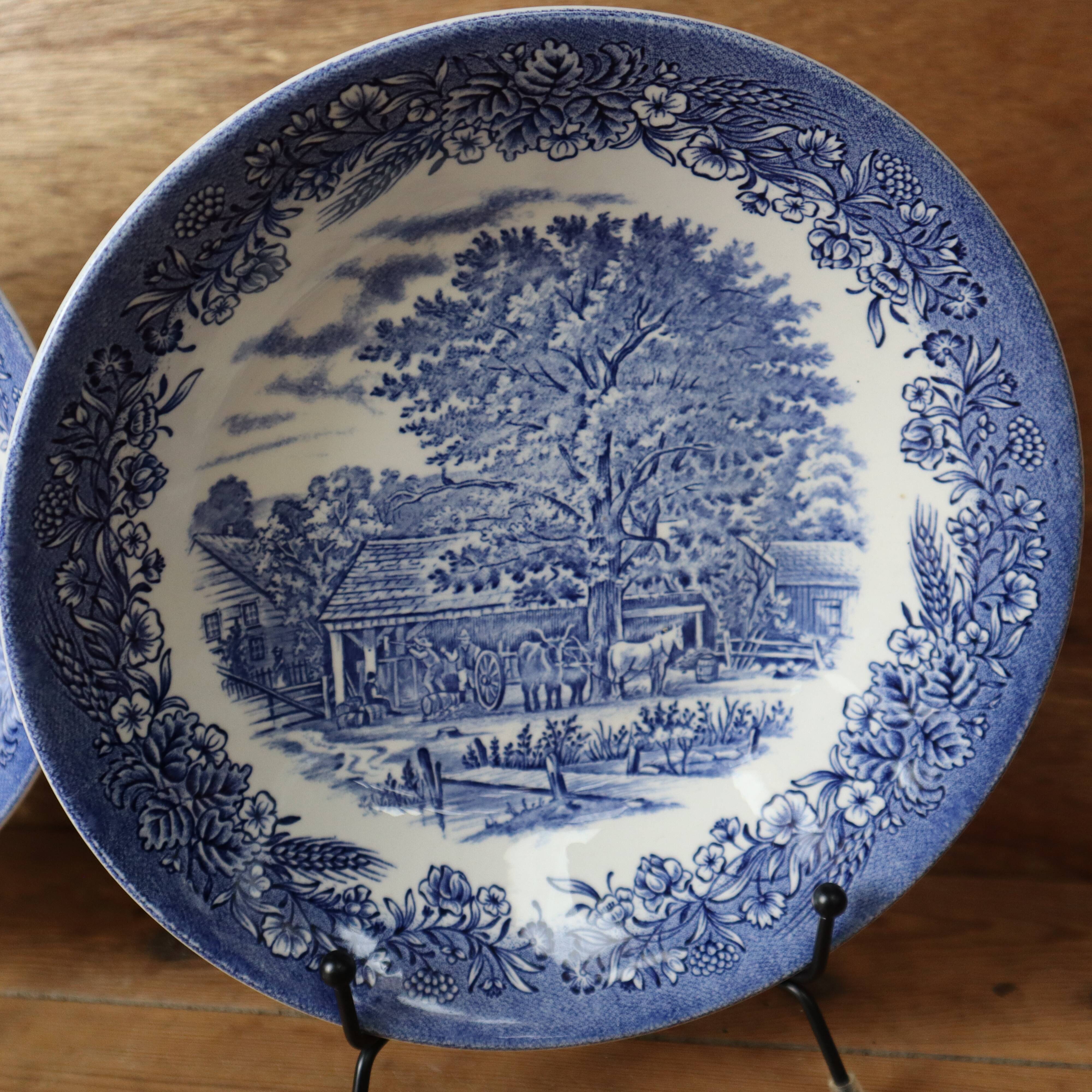 2 Churchill English soup plates