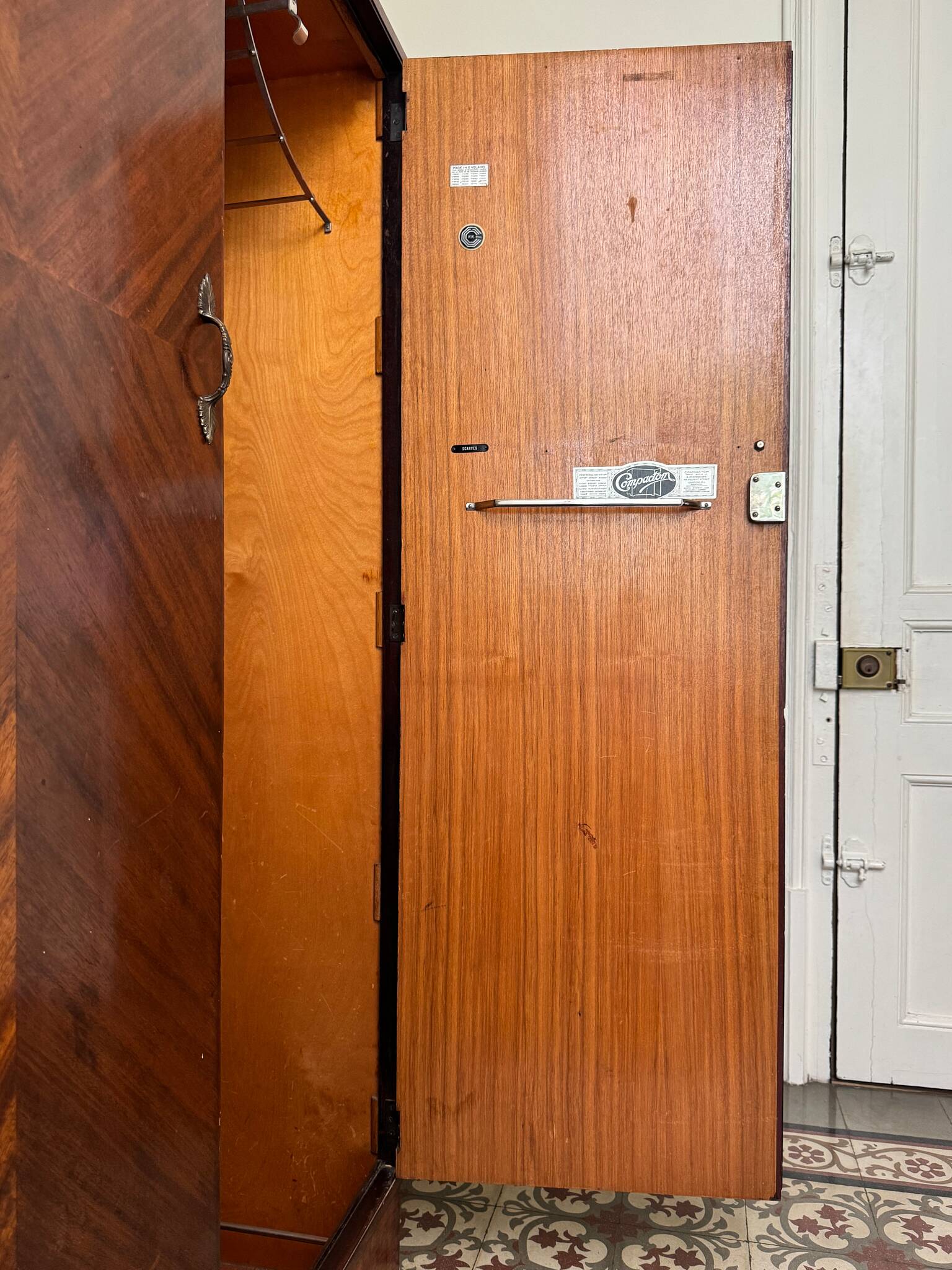 Mr Art Deco English Wardrobe "Compactom" - Model KK - Years