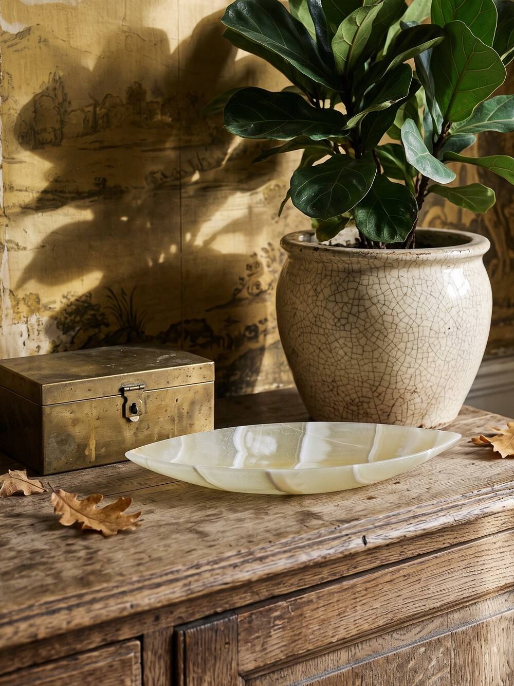 Handcrafted alabaster catchall from natural Egyptian vintage, 1960s-1970s.
