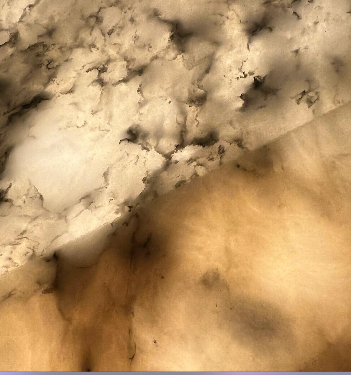 Rainbow wall lamp in alabaster and marble in the taste of Angelo Mangiarotti.