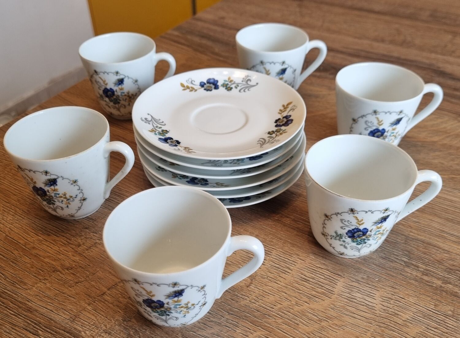 Table service of 108 pieces, Limoges porcelain, Sofafils