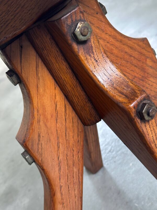 Chaise industrielle en bois des années 1920