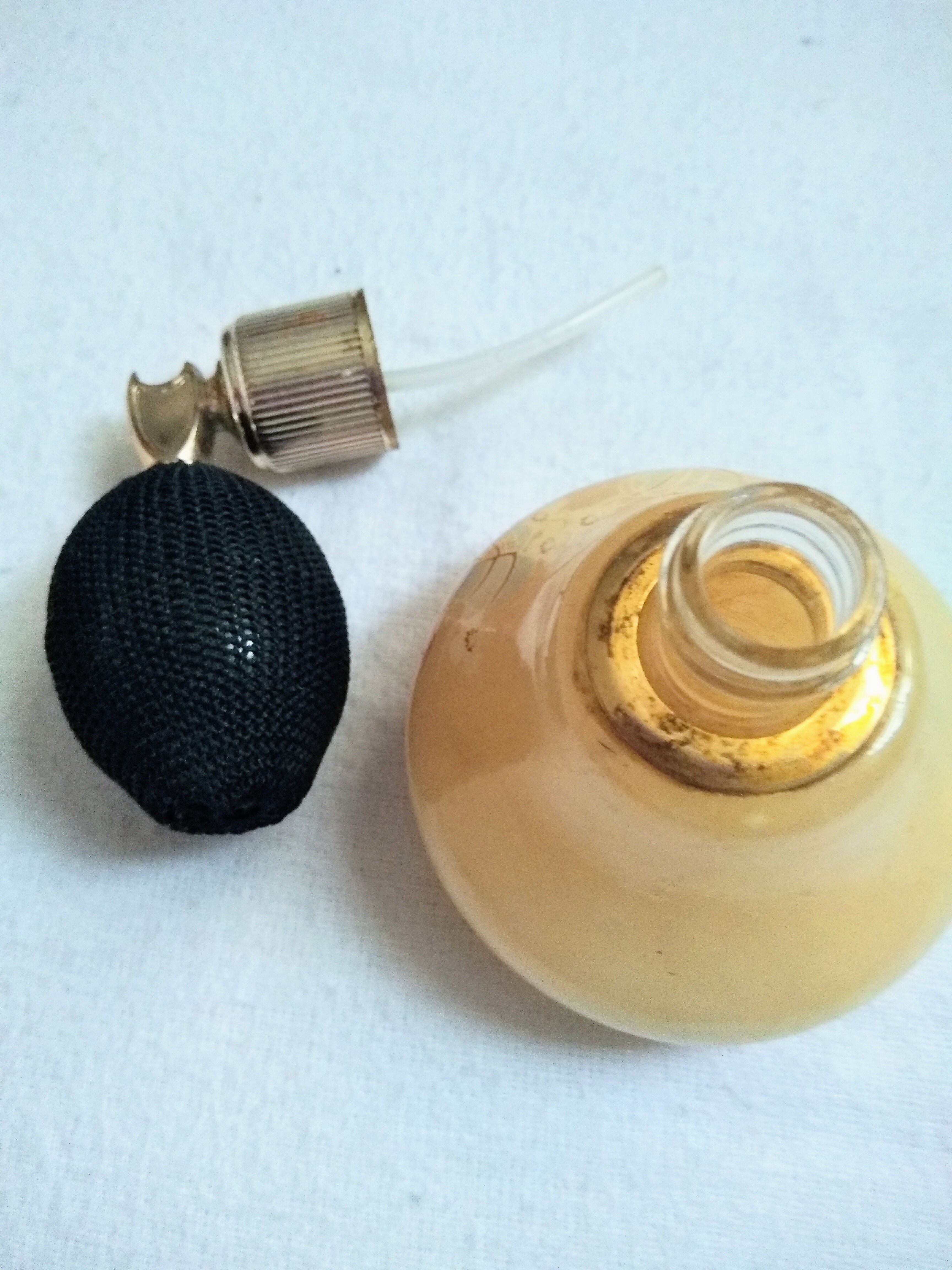 Ancient stone perfume spray