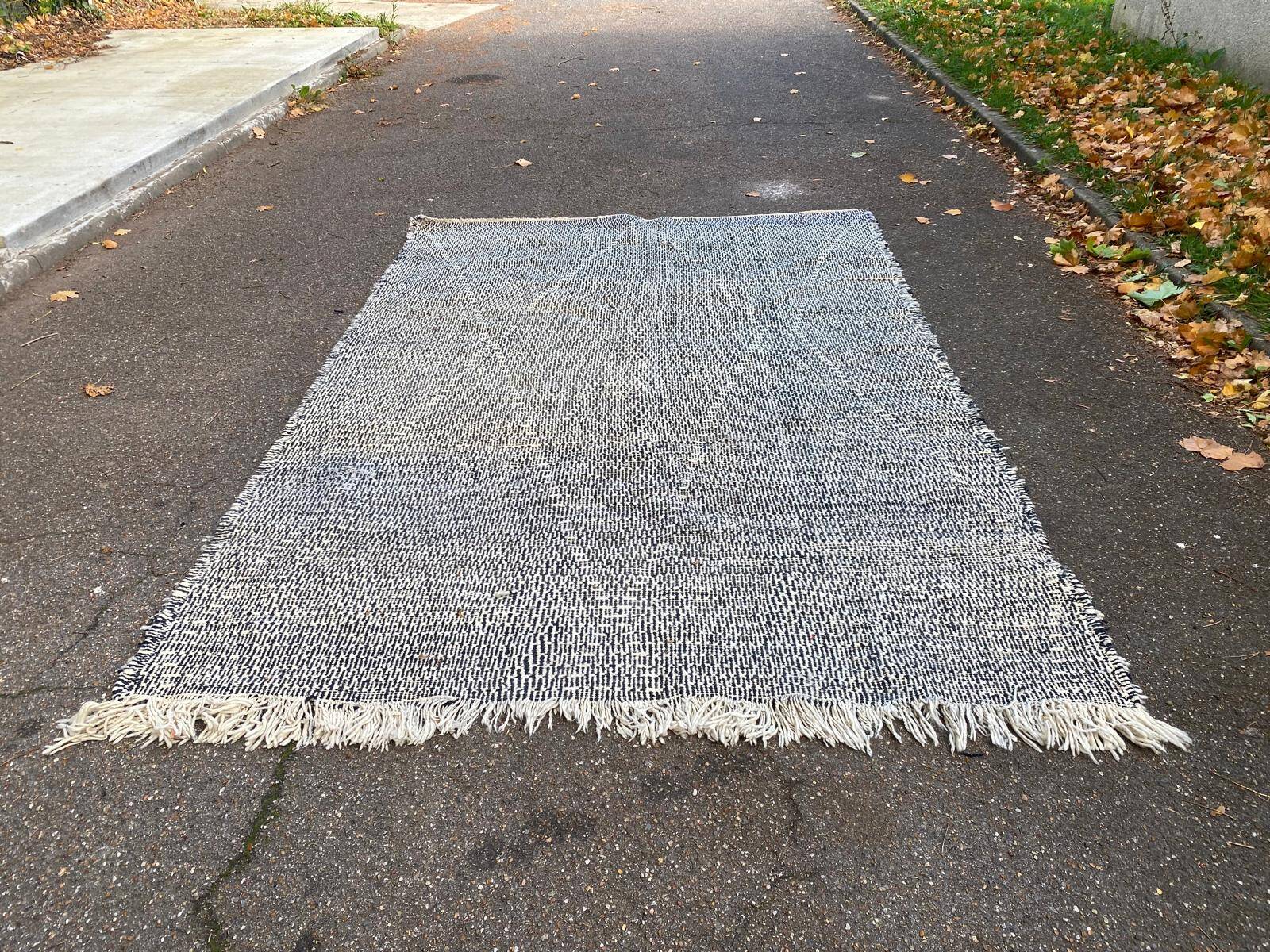 Tapis Beni Ouarain laine fait main 200x300cm blanc et noir